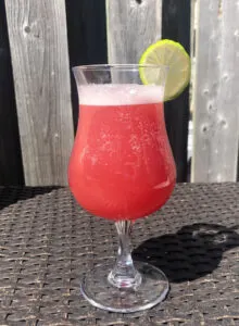 How to make a sea breeze cocktail
