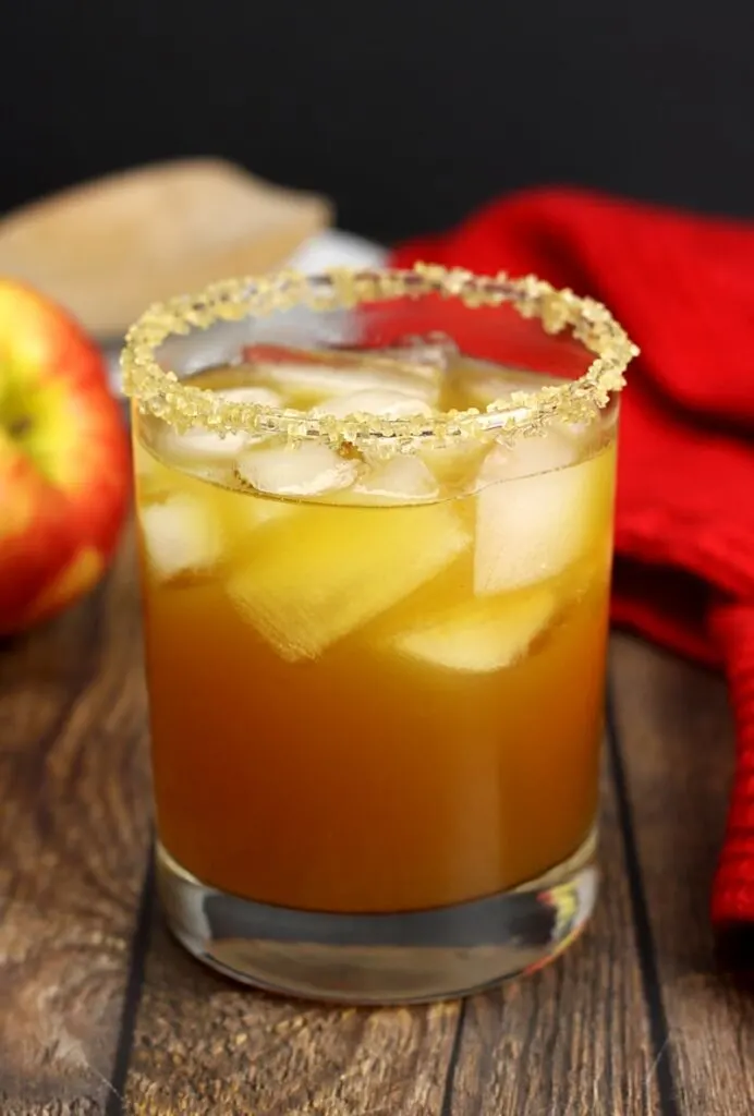 fall cocktails with apple cider