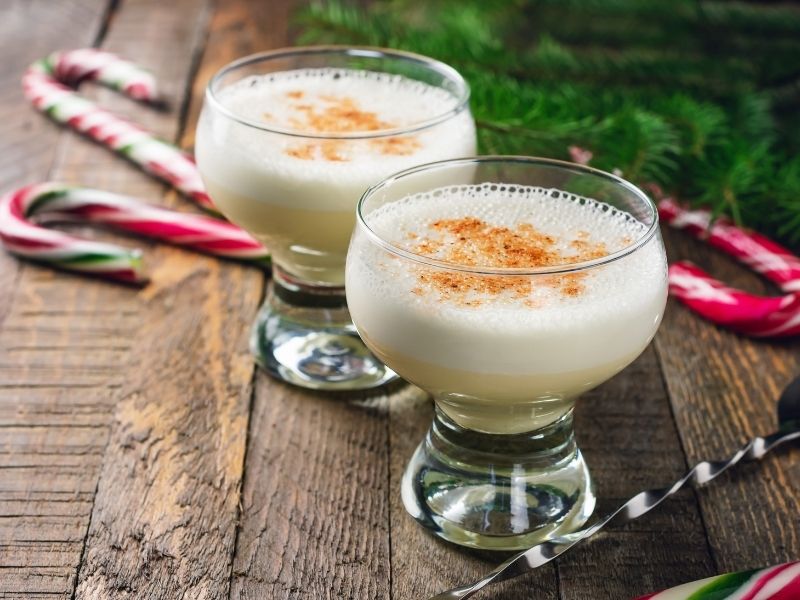 Christmas cocktails with rum