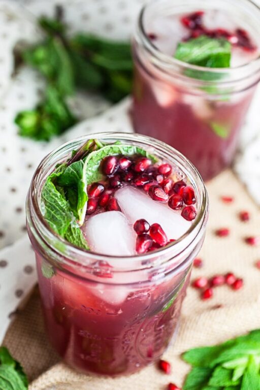 The Best Christmas Cocktails With Rum