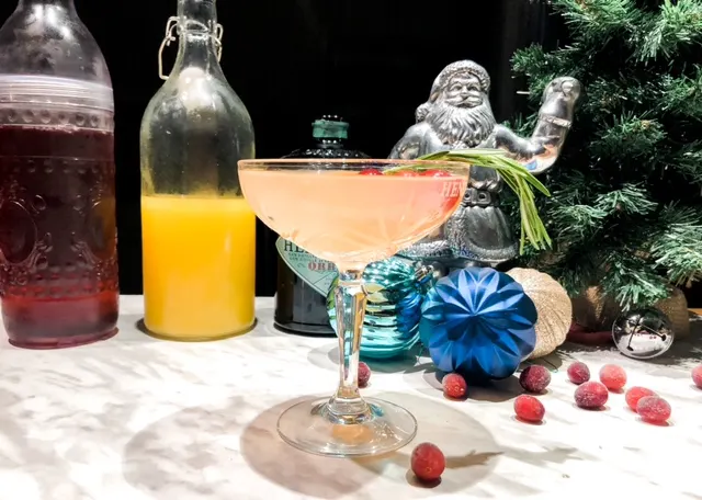 Christmas gin cocktail