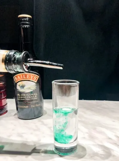 How to make aZombie Brain Hemorrhage Shot Ingredients