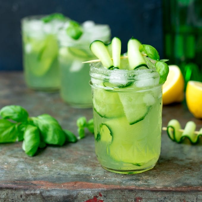gin and cucumber smash green cocktail