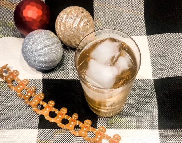 gingerbread rum cocktail