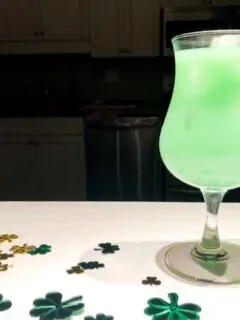how to make a shamrock cocktail