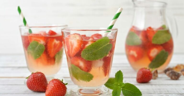 strawberry mojito pitcher recipe