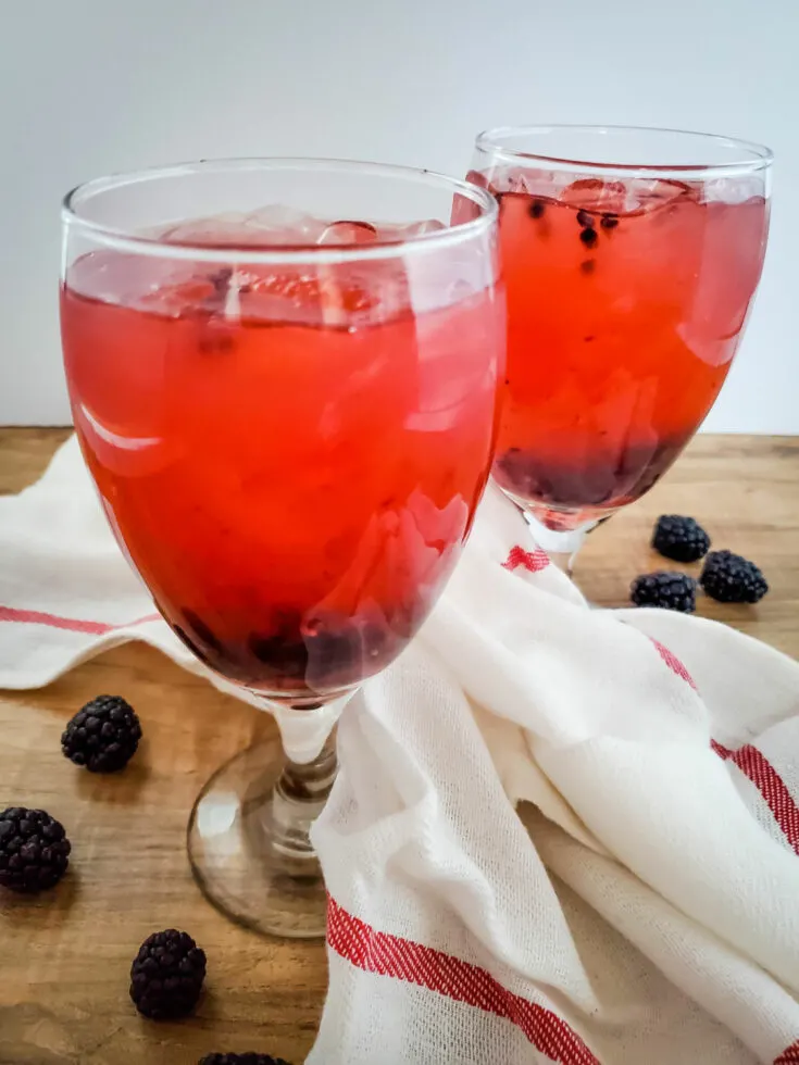 blackberry whiskey lemonade