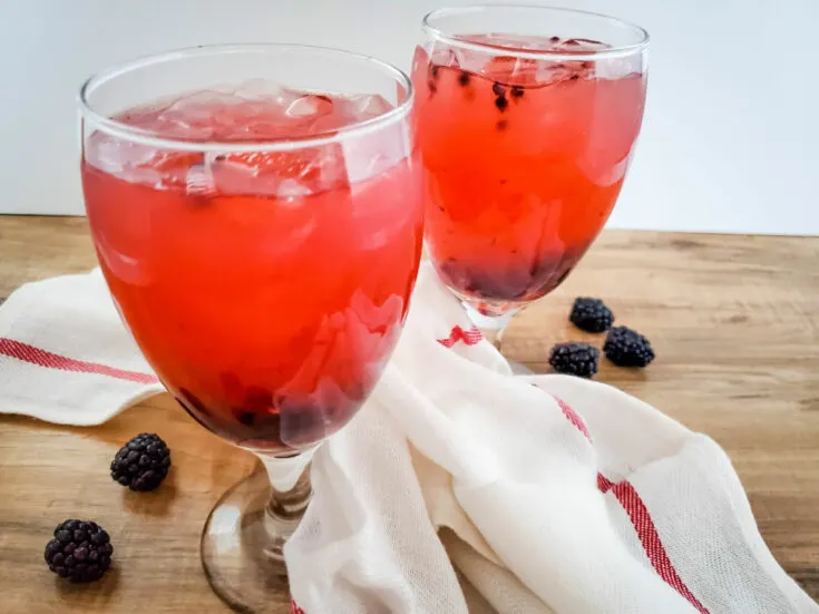 blackberry whiskey lemonade