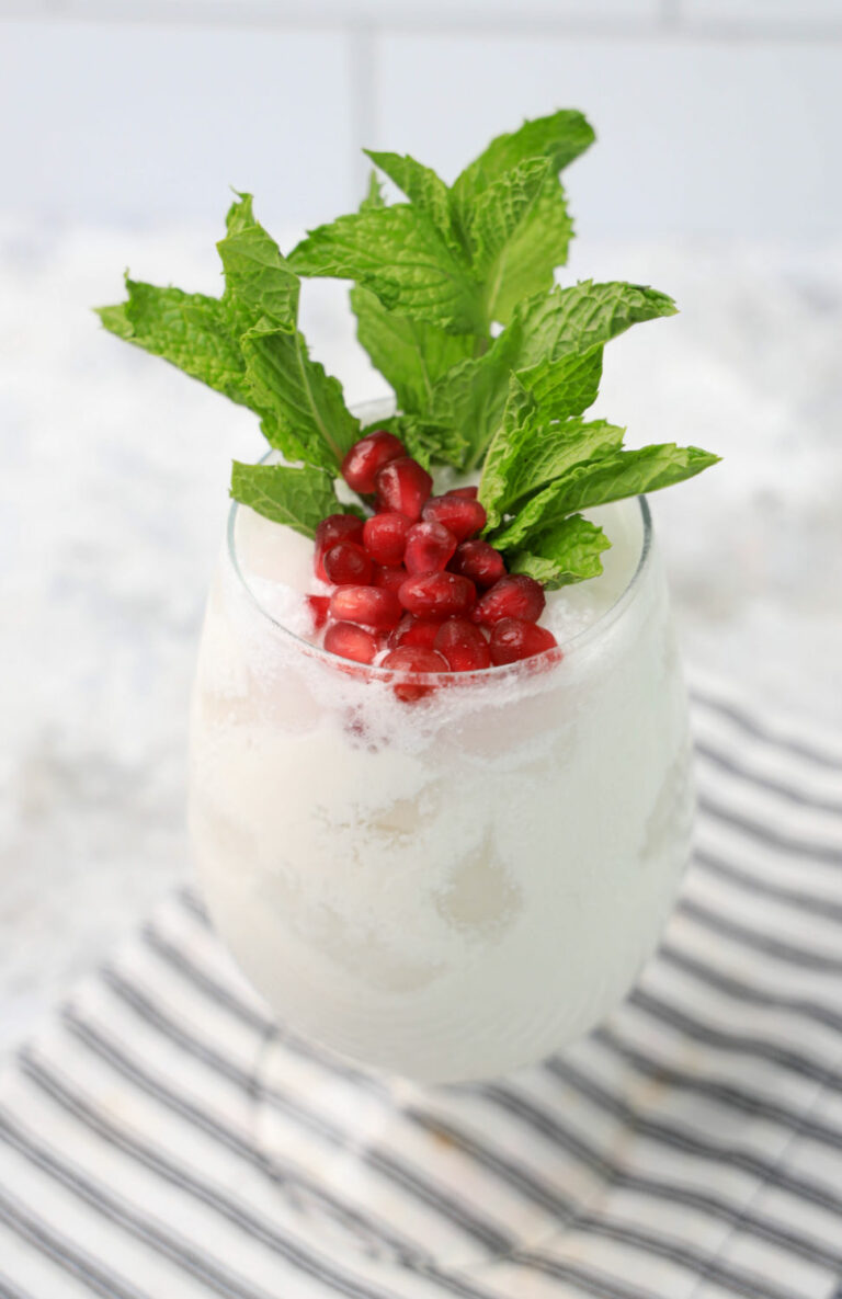 white Christmas mojito