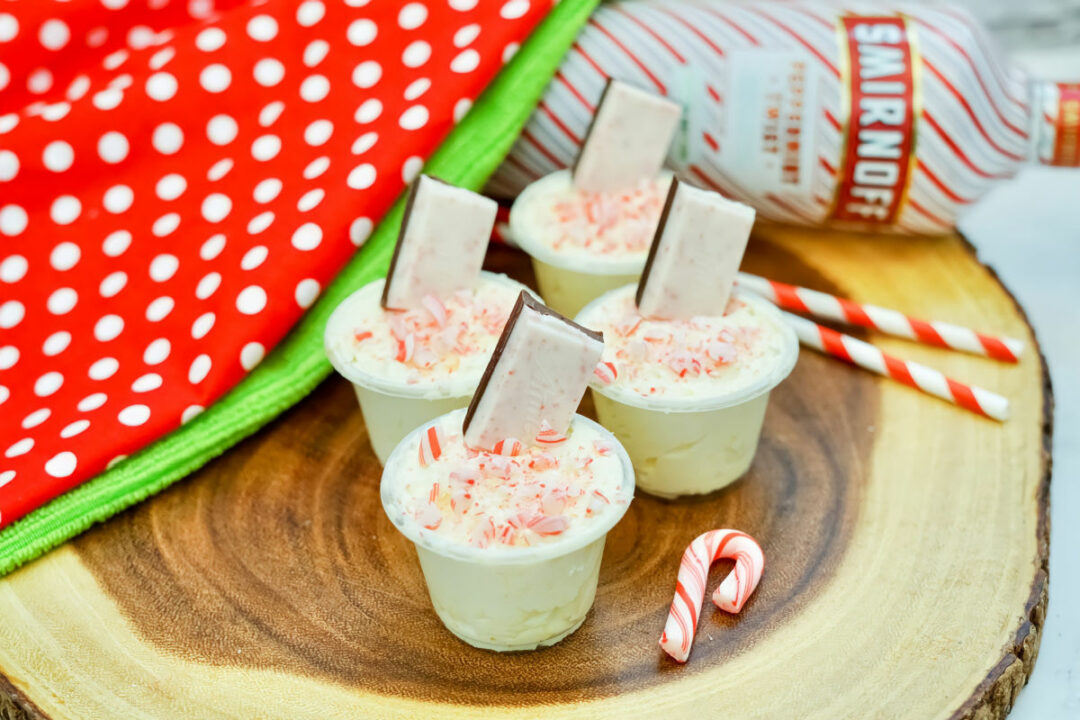 Peppermint Bark Pudding Shots (Candy Cane Pudding Shots)