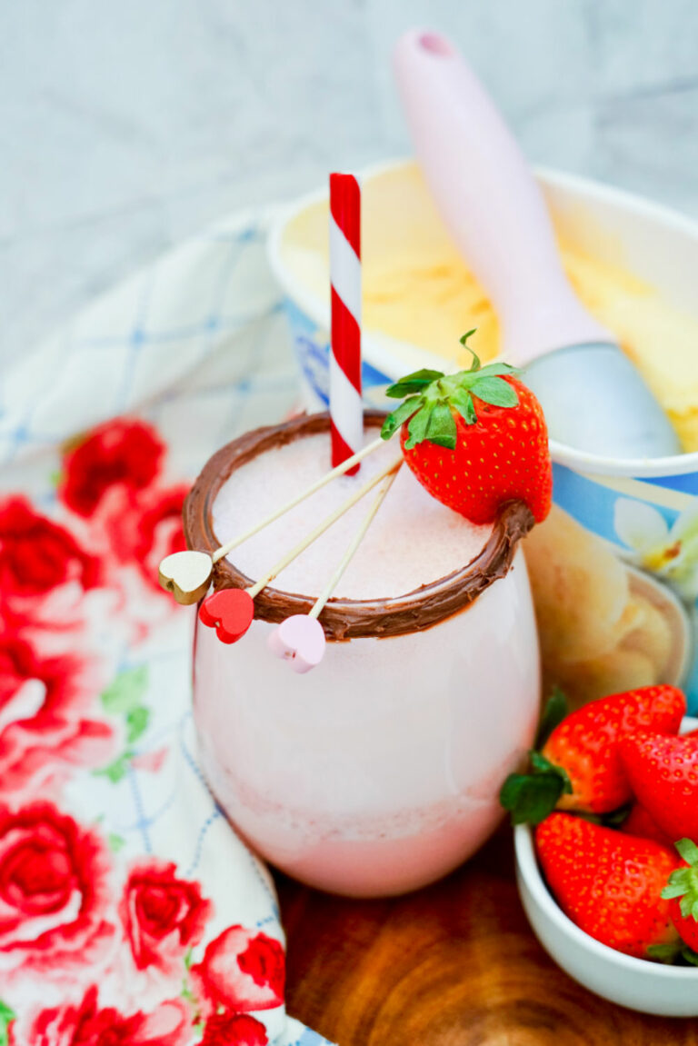 strawberries and cream cocktail