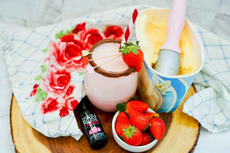 strawberries and cream cocktail