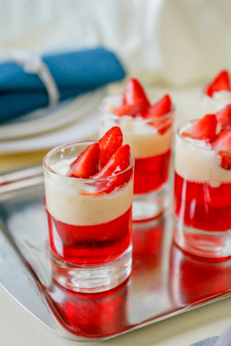 Strawberry Cheesecake Pudding Shots