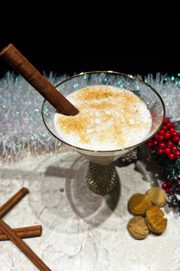 How To Garnish Your Gingerbread Martini