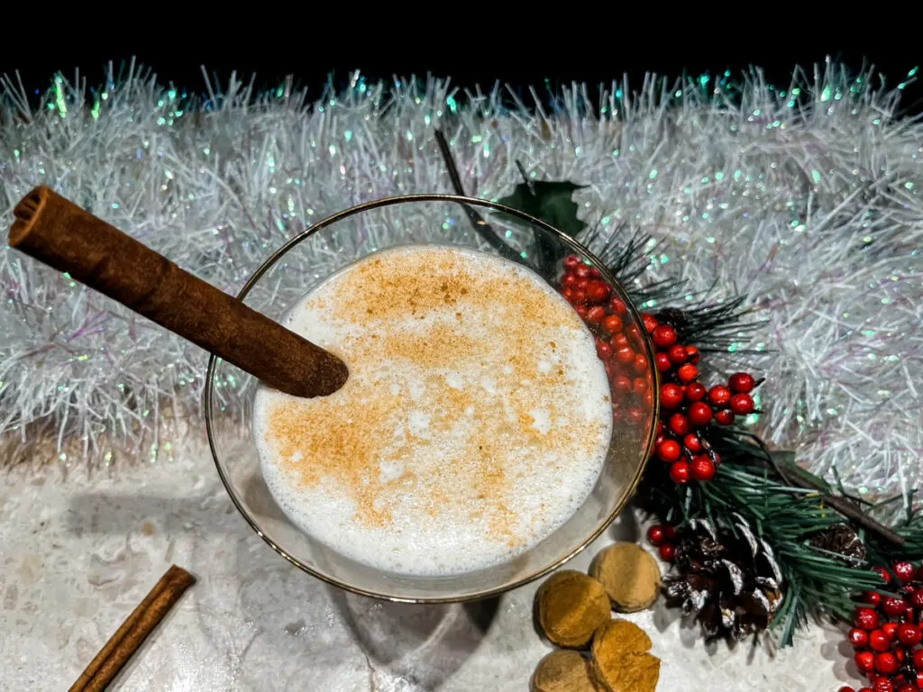 How To Garnish Your Gingerbread Martini
