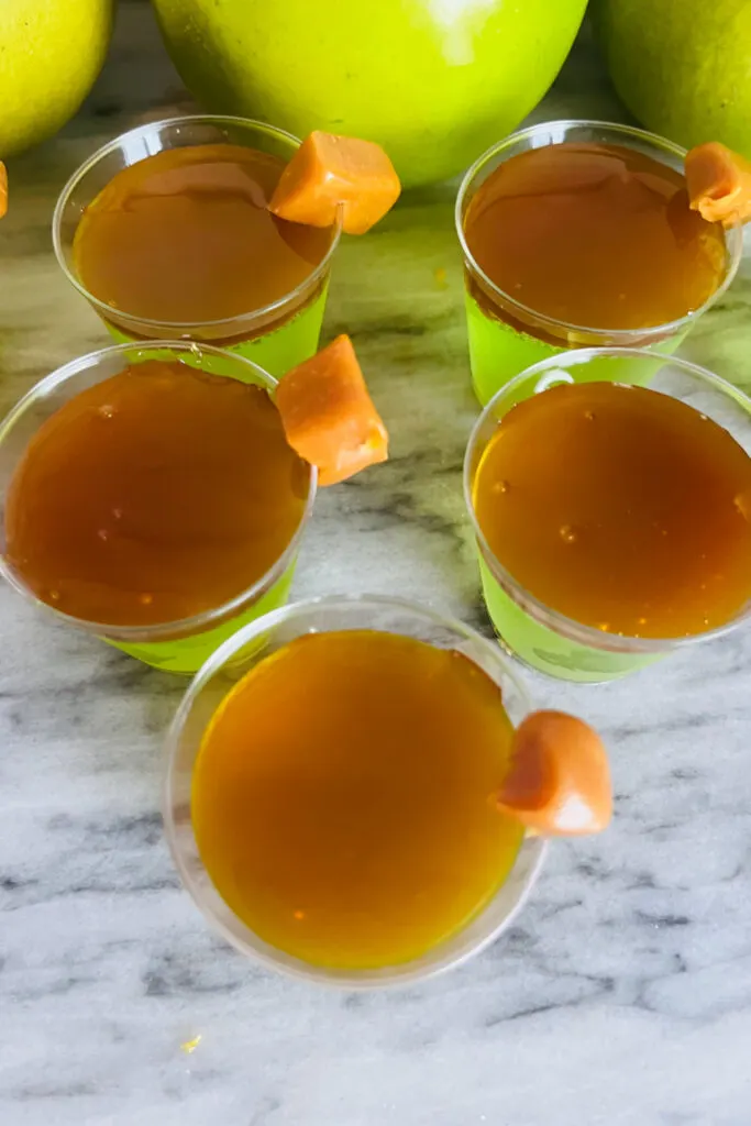 how to garnish caramel apple jello shots