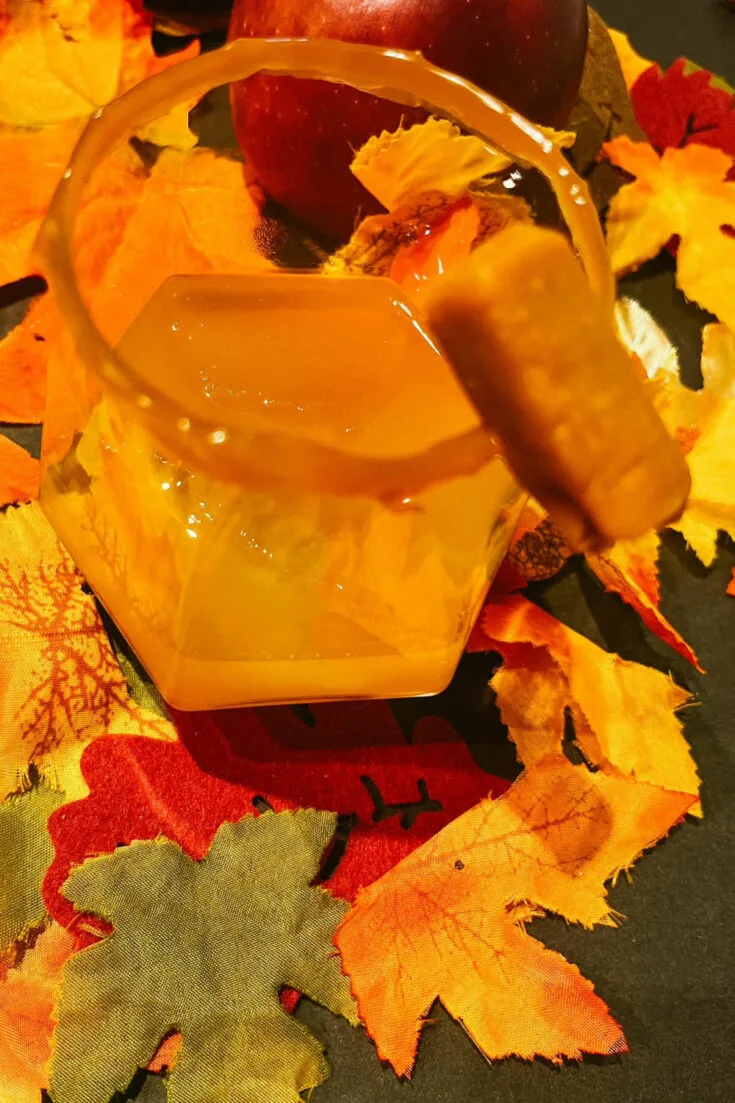 Caramel Apple Old-Fashioned