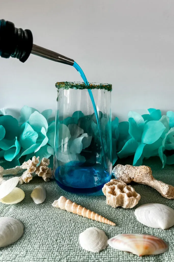 how to make a Siren's song cocktail