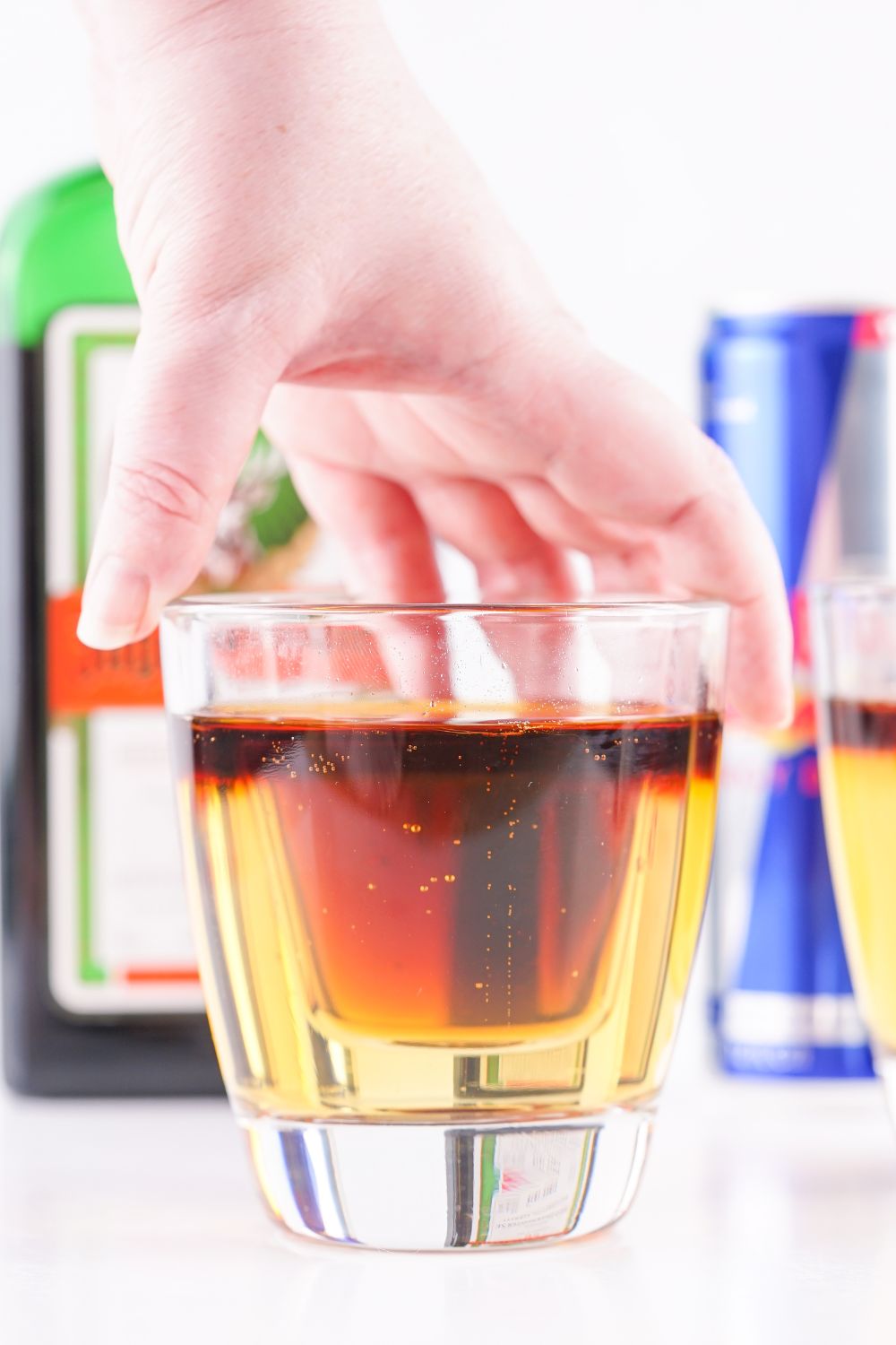 how to make a jagerbomb shot