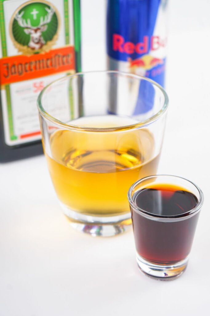 How to make a Jagerbomb shot