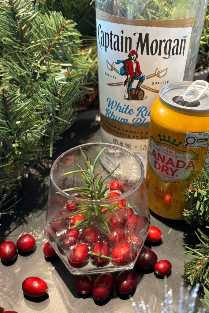 Christmas rum fizz